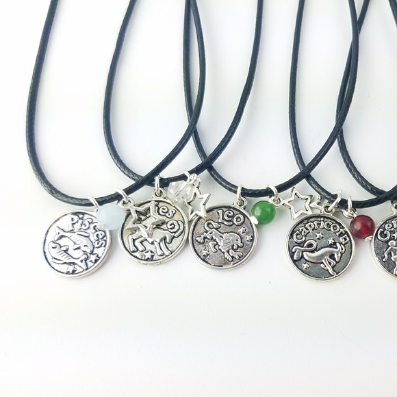 What's your sign? ZODIAC Necklace - Picture 6 of 8